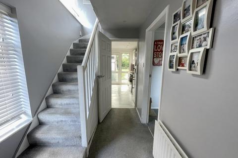 27 Bronte Close, Shirley, Solihull, B90 3DR