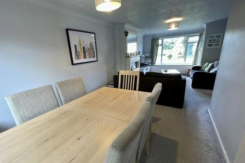 27 Bronte Close, Shirley, Solihull, B90 3DR