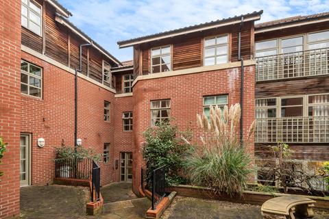 1 bedroom apartment to rent - The Courtyard, St. Martins Lane, York