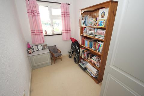 14 Bishops Close, Whitchurch, Cardiff, CF14 1NH