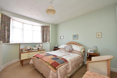3 bedroom detached bungalow for sale - Chesterfield Drive, Ipswich IP1 6DN