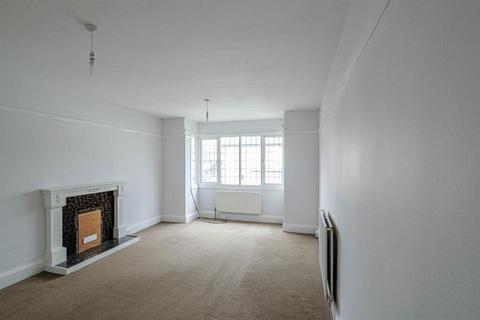 2 bedroom flat for sale - Montpellier Park, Llandrindod Wells, LD1 5LN