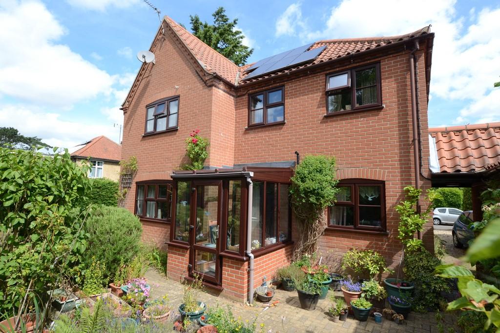 Bure Way, Aylsham 4 bed detached house £475,000