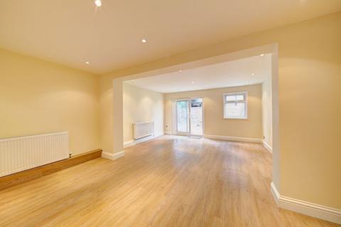 undefined, Worcester Road, Wimbledon