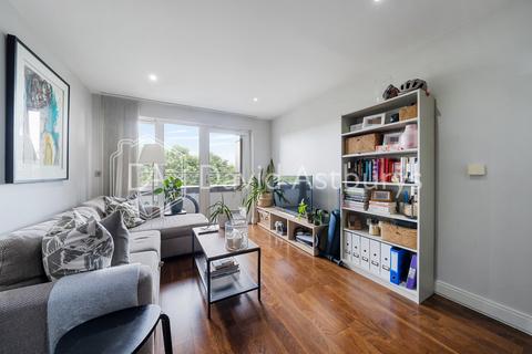 1 bedroom flat to rent, Lough Road, Islington, London