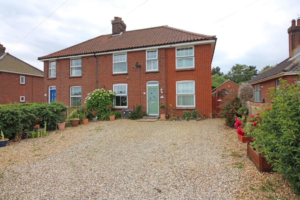 Bradfield Road, North Walsham 5 bed semidetached house £375,000