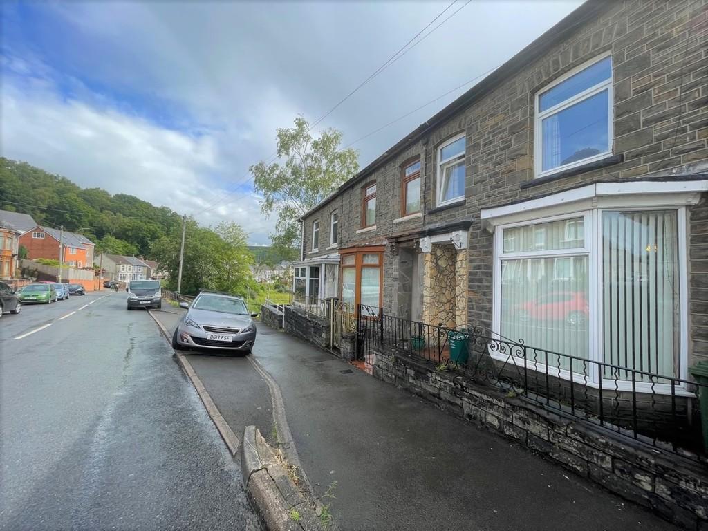 Mountain Ash Road, Abercynon 3 bed terraced house £180,000