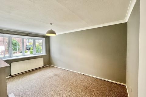 2 bedroom ground floor maisonette to rent, Nursery Road, Radcliffe-on-trent, Nottingham