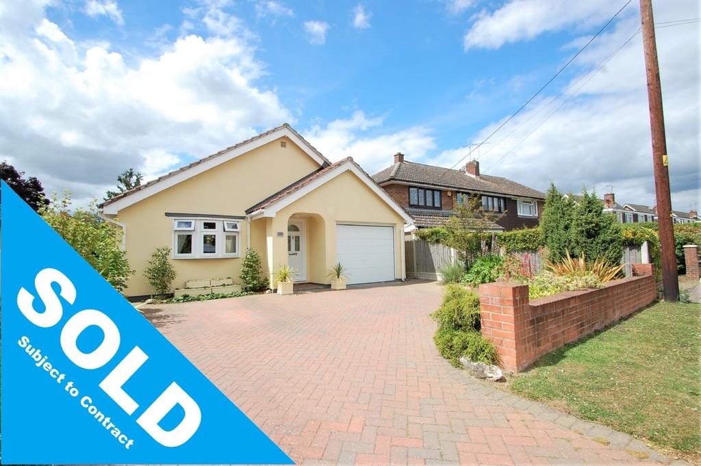 Grove Road, Tiptree 3 bed detached bungalow £575,000