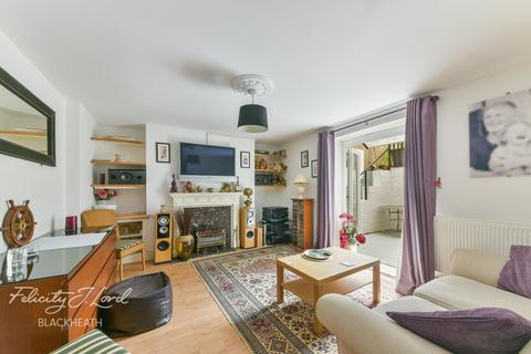 96 Plumstead Common Road, Plumstead, London, SE18 3RE