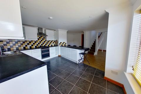 3 bedroom semi-detached house to rent, Paradise Road, Kemnay, AB51
