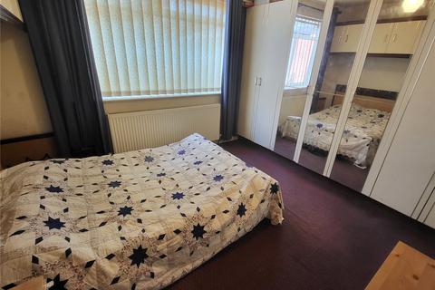 2 bedroom semi-detached bungalow for sale - Surrey Avenue, Shaw, High Crompton, Oldham, OL2