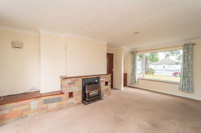 Birches Road, Codsall, Wolverhampton 3 bed semidetached house £299,950