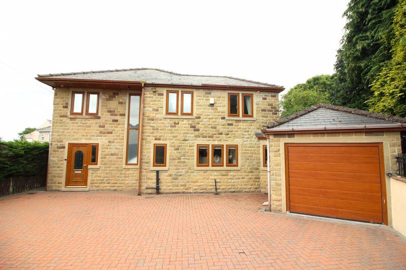 Paddock House, Paddock Lane, Halifax 4 bed detached house £395,000