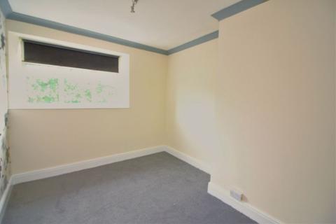 6 Greens Square, Halifax, HX2 0EY