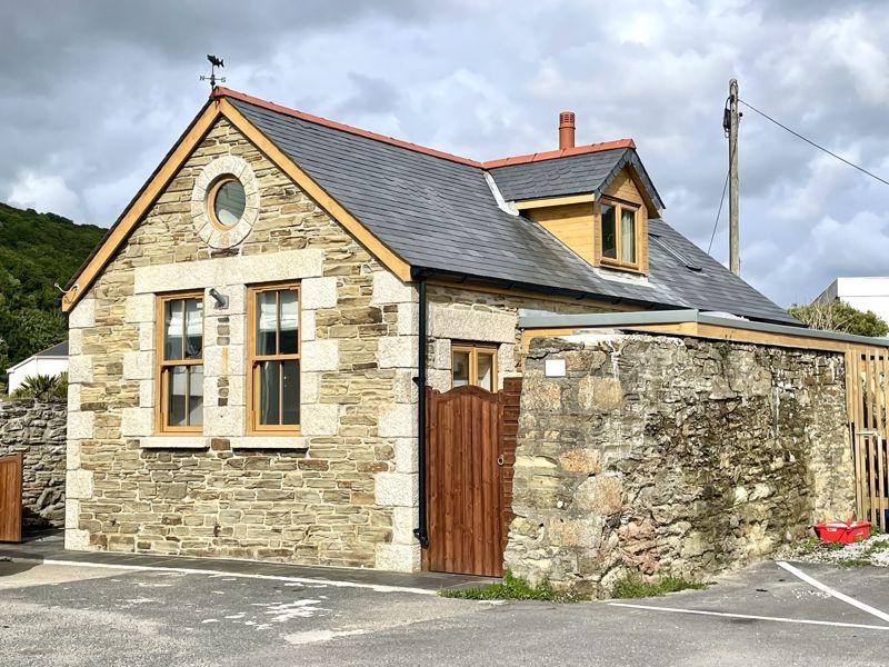 Beach Road, Portreath Harbour 1 bed cottage for sale £425,000