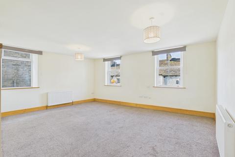 2 bedroom flat to rent, Church Street, Barnoldswick, BB18