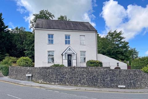 5 bedroom detached house for sale, Telford Road, Menai Bridge, Isle of Anglesey, LL59