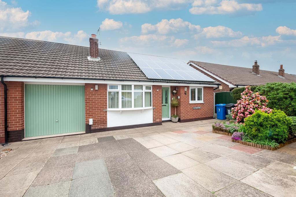 Shakespeare Grove, Warrington, WA2 3 bed semidetached bungalow £225,000