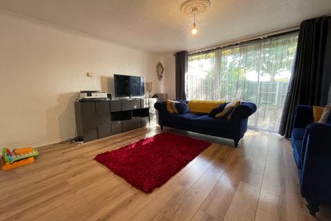 17 Berkley Hill, Corringham, Stanford-le-hope, SS17 7TR