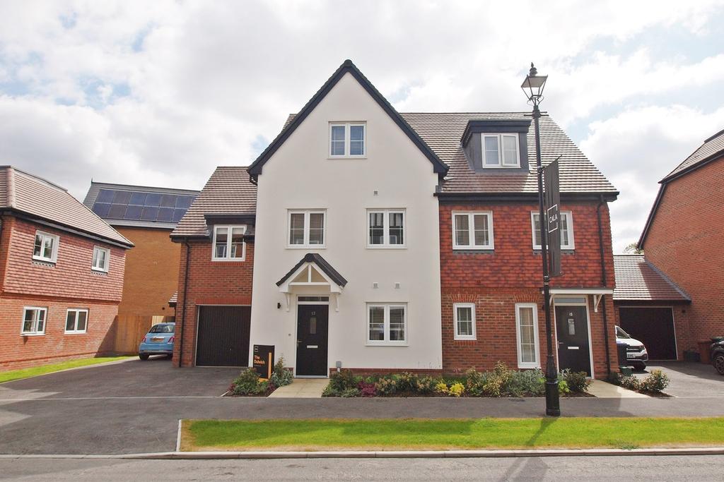 South Eden Park Road, Beckenham, BR3 4 bed house £900,000