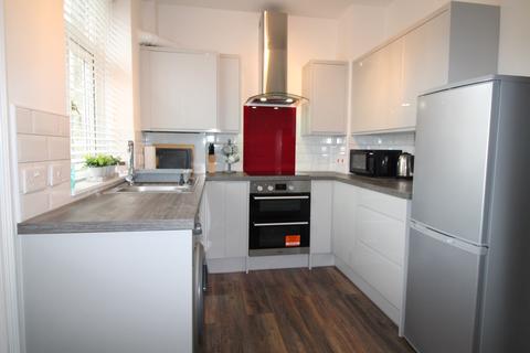 3 bedroom end of terrace house for sale - Beech Street, Steeton, Keighley, BD20