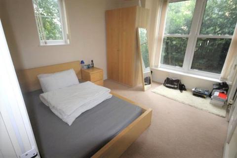 2 bedroom apartment to rent, Vicarage Road, Egham, Surrey, TW20