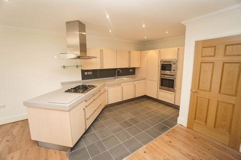 2 bedroom apartment to rent, Cherry Gardens, Heaton