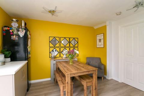 82 Stone Drive, Shifnal, TF11 9HQ