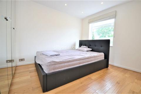 2 bedroom flat to rent, Elton Lodge, London W5