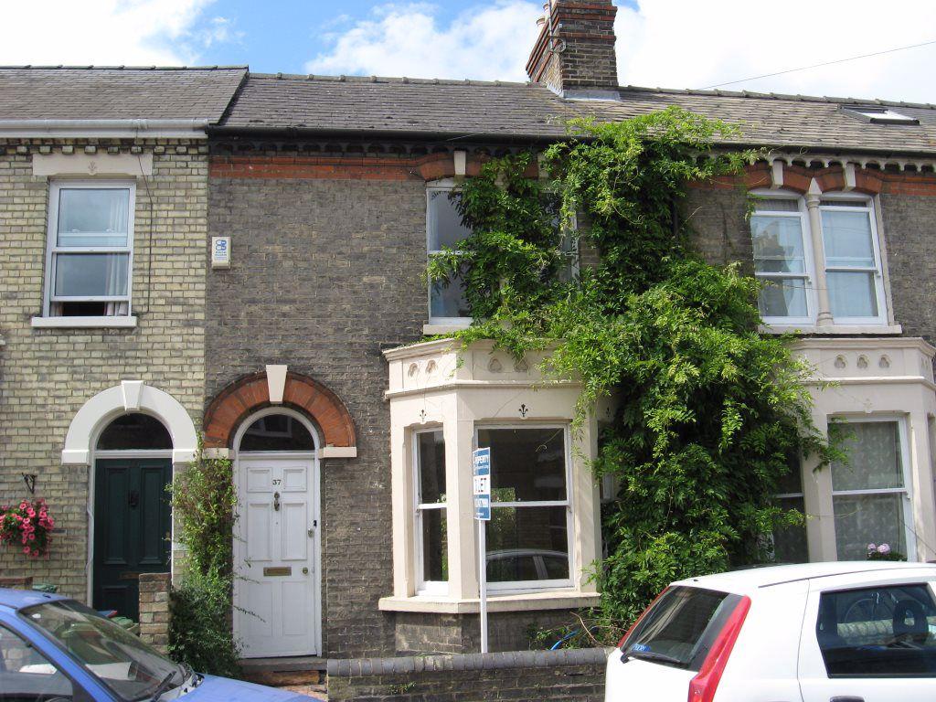 Abbey Road 3 bed house £1,950 pcm (£450 pw)