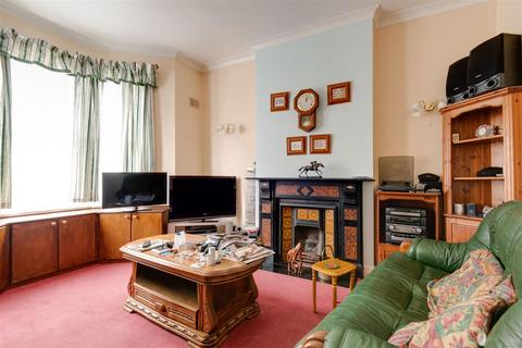 2 bedroom flat for sale - Mill Lane, West Hampstead, London NW6