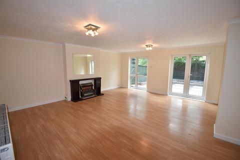 4 Dimock Square, Northampton, NN4 9RB