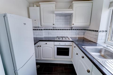2 bedroom flat to rent - Campion Road, Leamington Spa