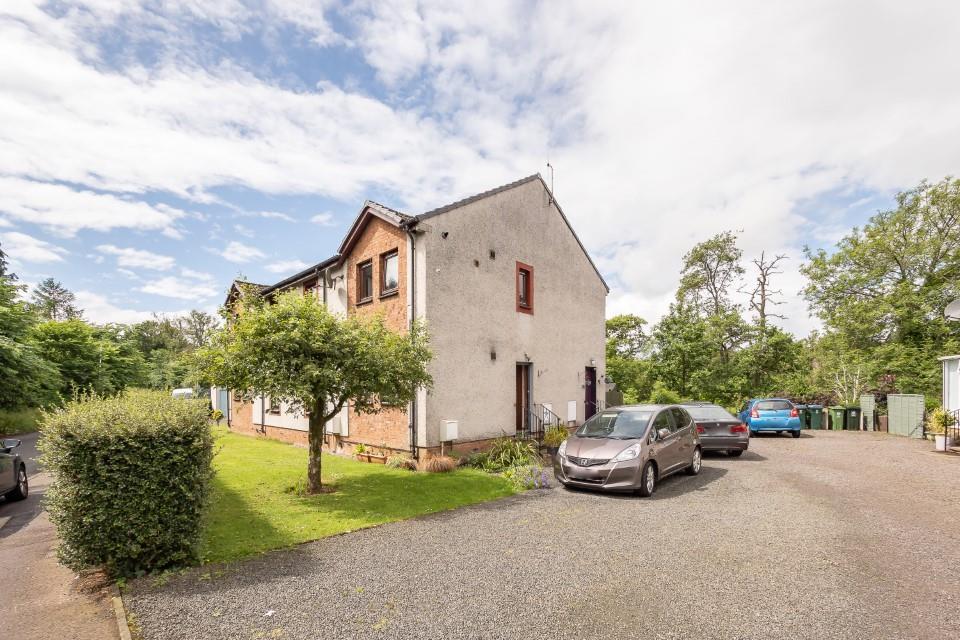 Sauchie Road, Crieff 2 bed apartment £135,000