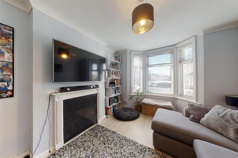 15 Kent Road, Folkestone, CT19 4NT