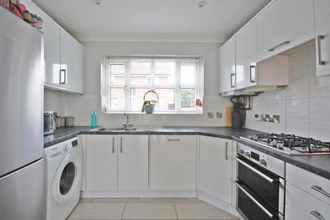 18 Long Meadow, Great Notley, Braintree, CM77 7WD