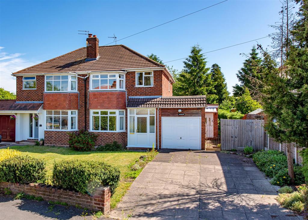 Trescoe, Giggetty Lane, Wombourne 3 bed semidetached house £285,000