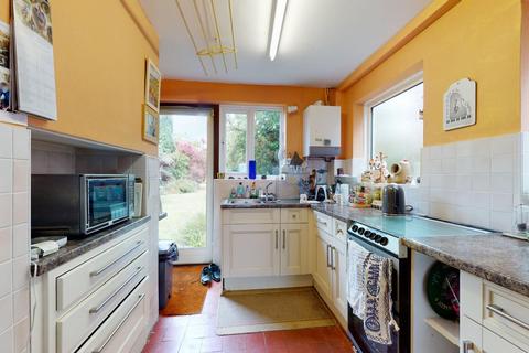 28 Rough Common Road, Rough Common, Canterbury, CT2 9DJ