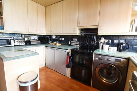 3 bedroom detached house for sale, Midland Road, Royston, Barnsley