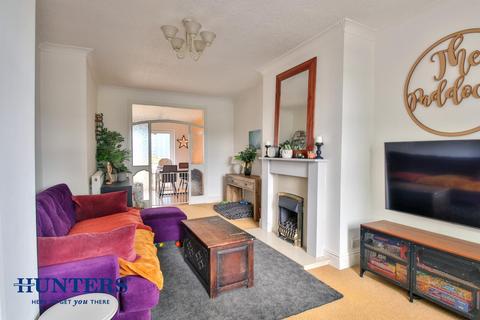 22 Bellfield Avenue, Oldham, OL8 3EW