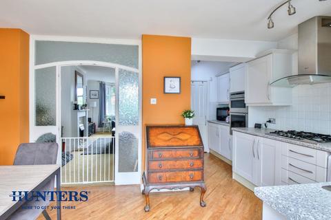 22 Bellfield Avenue, Oldham, OL8 3EW