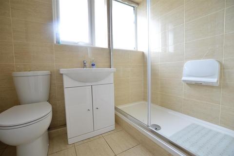 59 Crofthill Road, Slough, SL2 1HG