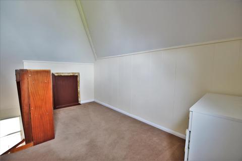 59 Crofthill Road, Slough, SL2 1HG