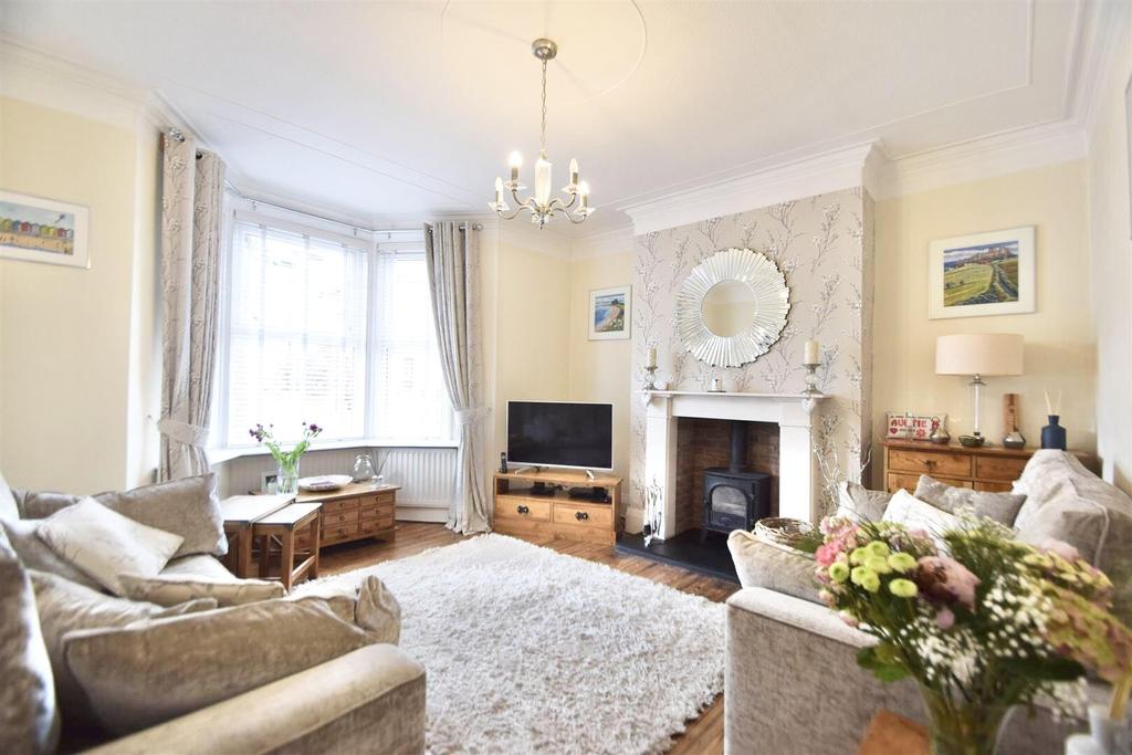 Kenilworth Road, Monkseaton 3 bed terraced house £325,000