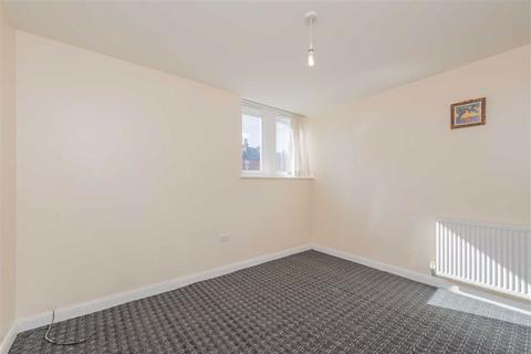 2 bedroom apartment for sale - St Hughes Lodge, Armley Lodge Road, Leeds, West Yorkshire, LS12