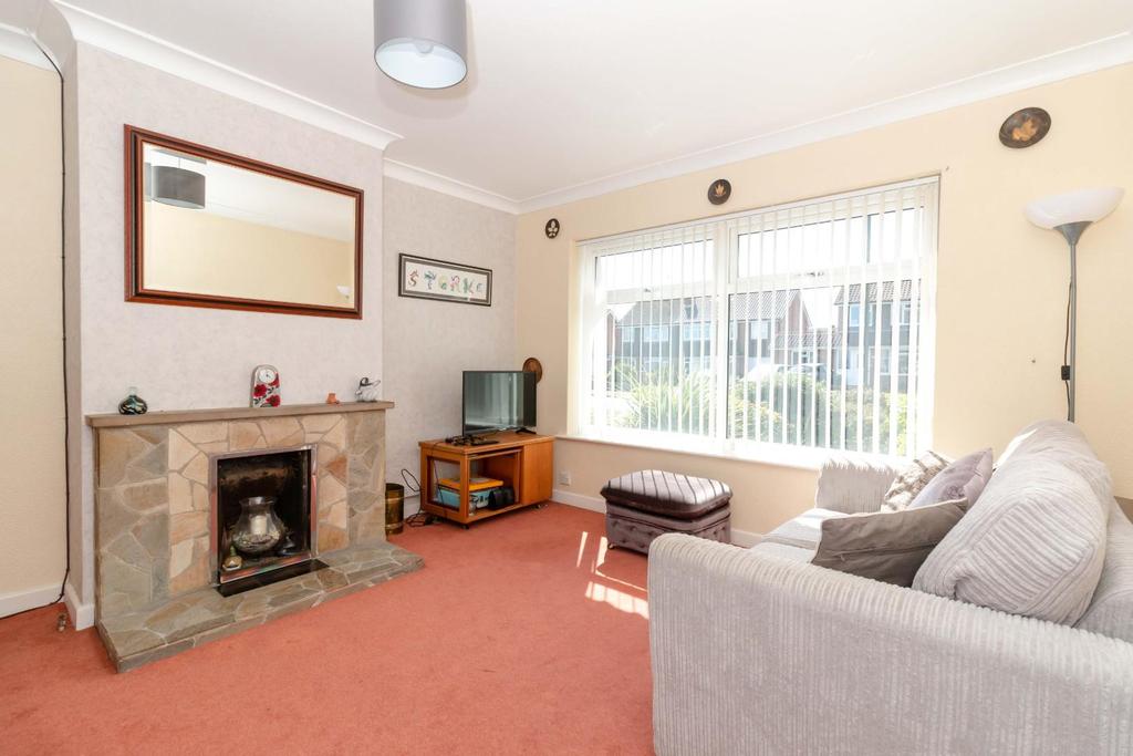 Silverdale Drive, Lancing 3 bed semidetached house £400,000