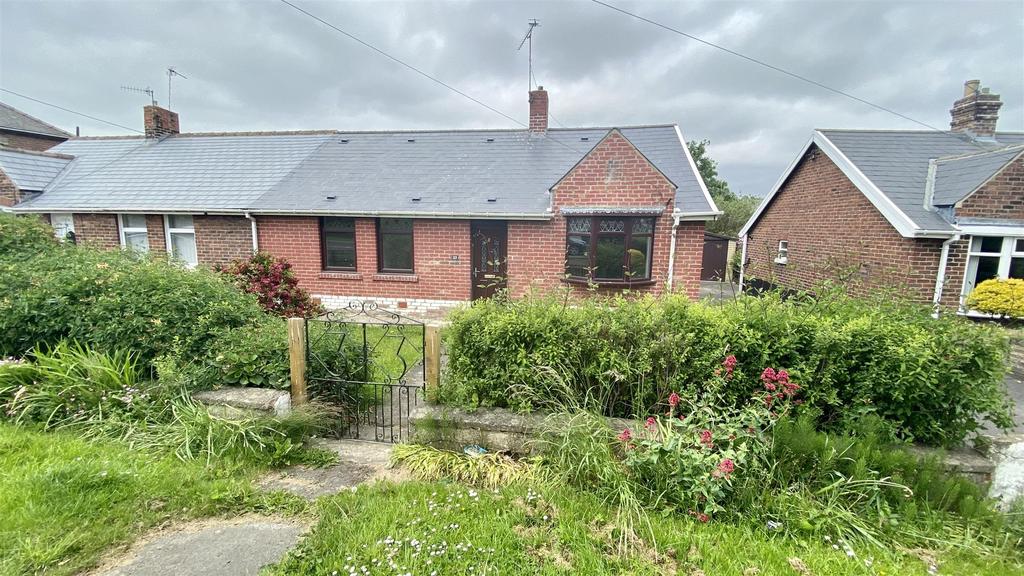 Finings Avenue, Langley Park, Durham 3 bed semidetached bungalow £