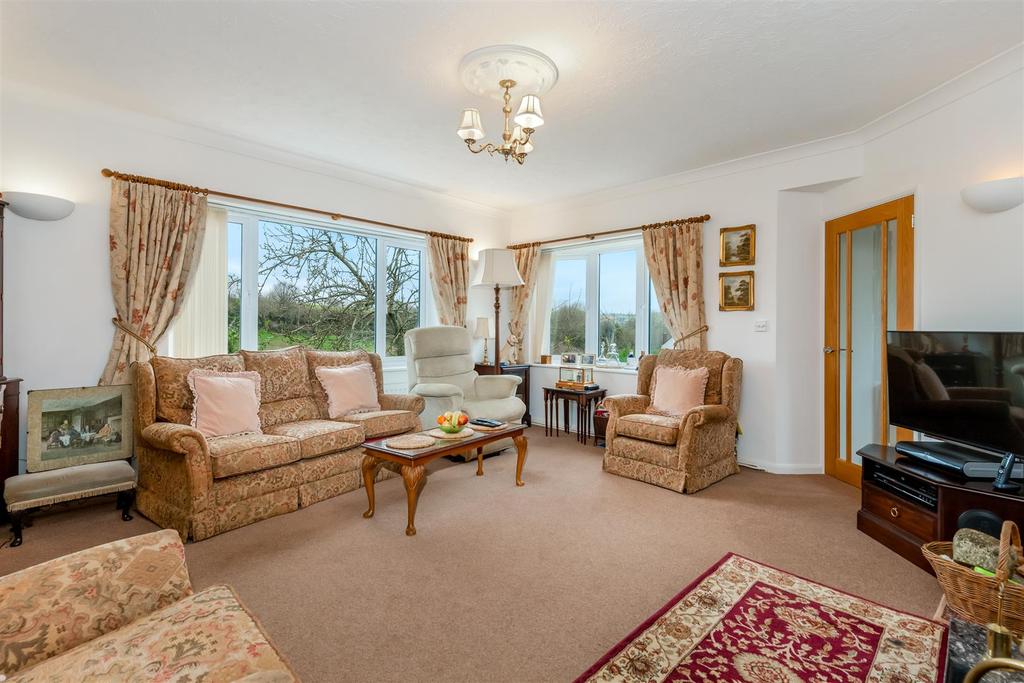 A 20 - Netherton, Redland Lodge - 210211.jpg