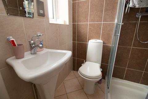 13 Camberwell Close, Gateshead, NE11 9TZ